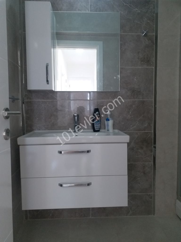 Gazimağusa  havuzlu rezidansta kiralık 2+1 daire Habibe Çetin 05338547005