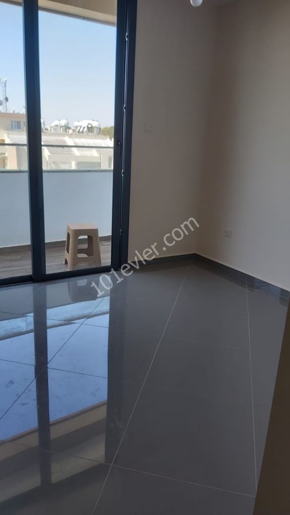 gazimağusa gülserende lüks rezidansta kiralık 1+1 daire Habibe Çetin 05338547005