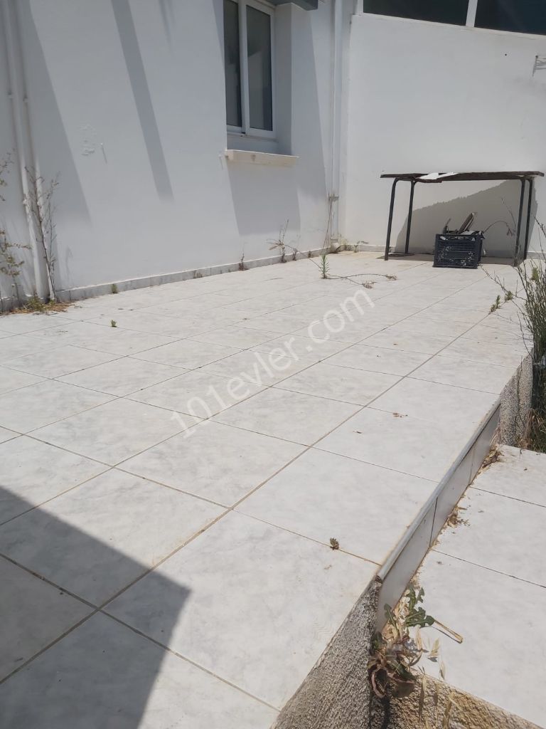 A duplex house for sale with a garden in the center of Famagusta Habibe Cetin +905338547005 ** 