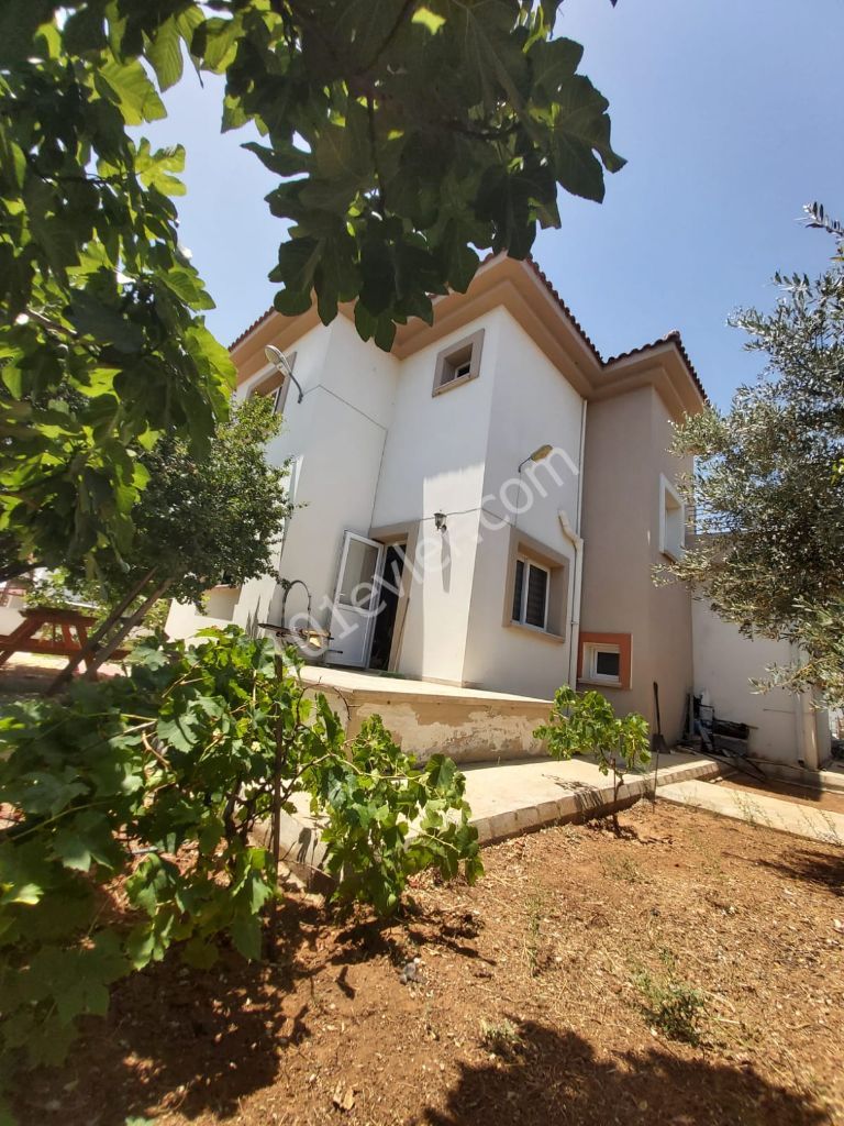 Kuzey Kıbrıs İskele Boğazda satılık 4+1 Villa  Habibe Çetin +905338547005