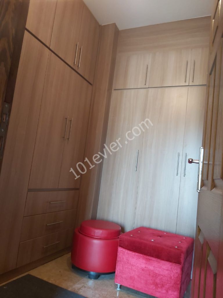 Kuzey Kıbrıs İskele Boğazda satılık 4+1 Villa  Habibe Çetin +905338547005