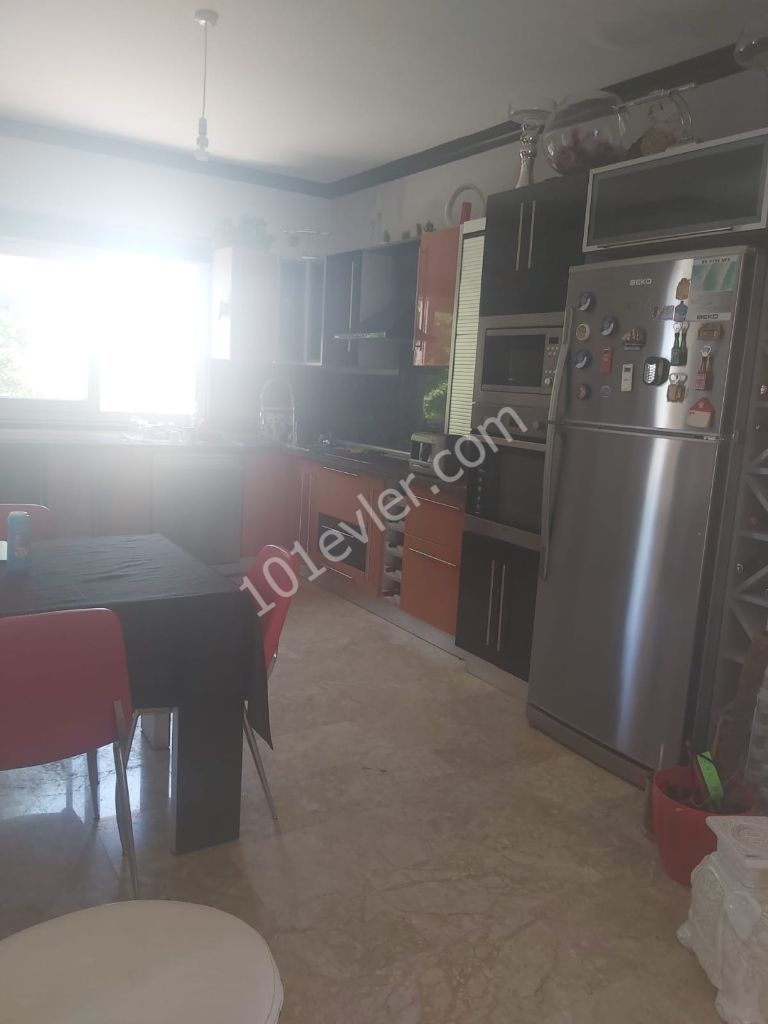 Kuzey Kıbrıs İskele Boğazda satılık 4+1 Villa  Habibe Çetin +905338547005