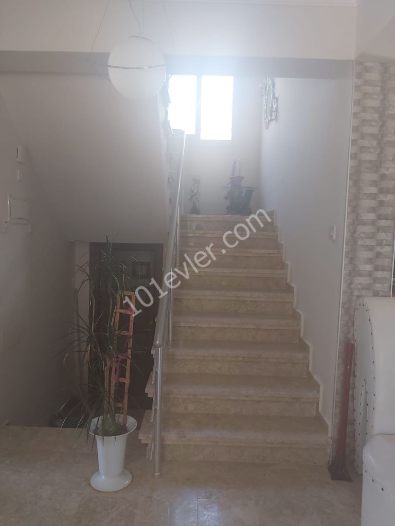 Kuzey Kıbrıs İskele Boğazda satılık 4+1 Villa  Habibe Çetin +905338547005