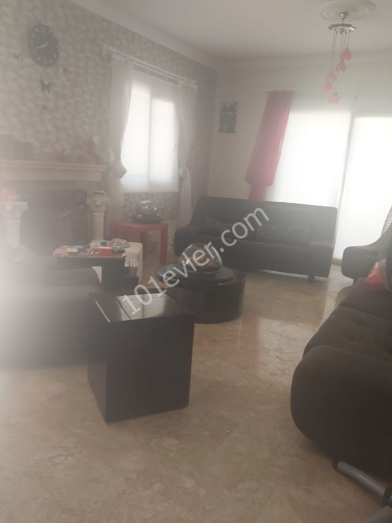 Kuzey Kıbrıs İskele Boğazda satılık 4+1 Villa  Habibe Çetin +905338547005