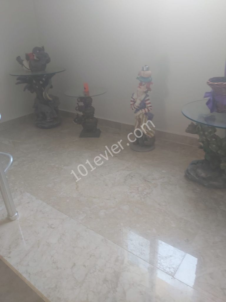 Kuzey Kıbrıs İskele Boğazda satılık 4+1 Villa  Habibe Çetin +905338547005