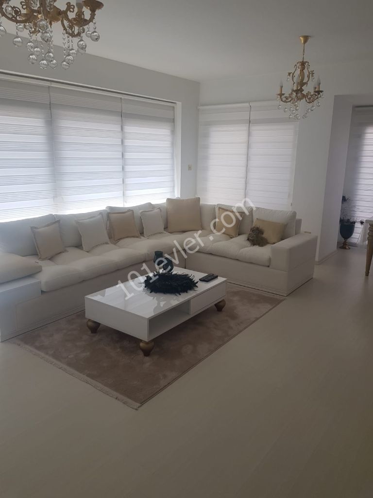 3+ 1 Apartments for Sale in the Center of Famagusta Habibe Cetin 05338547005 ** 