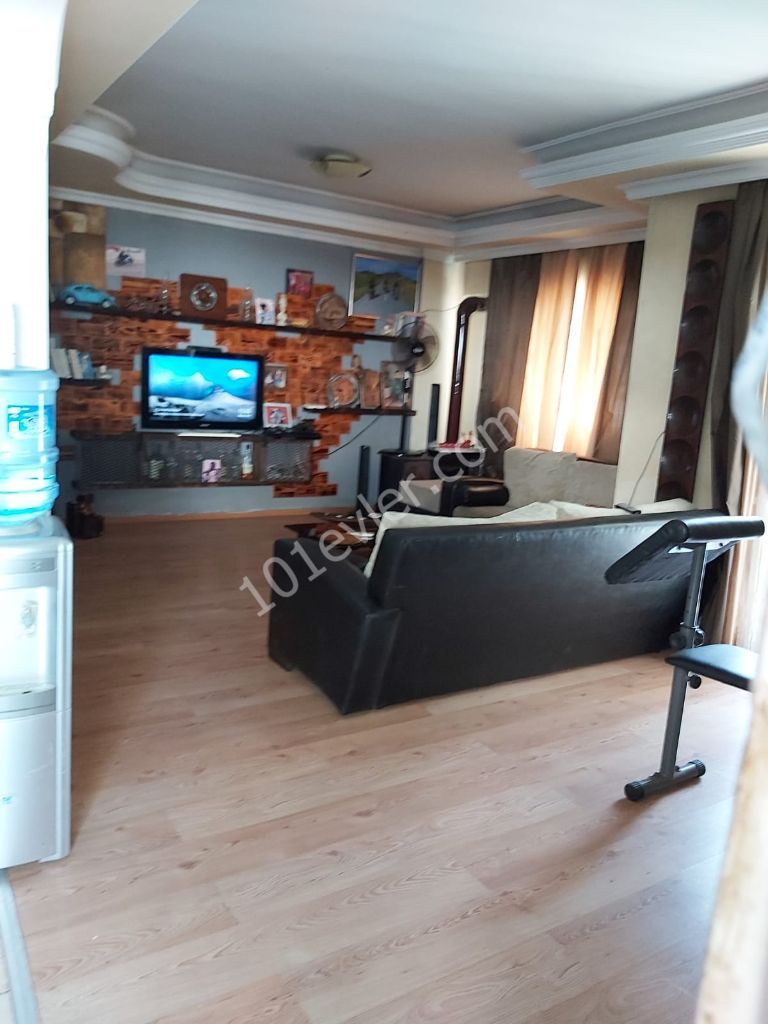 Ground Floor 3+ 1 Apartment for Sale in the Center of Famagusta Habibe Cetin 05338547005 ** 