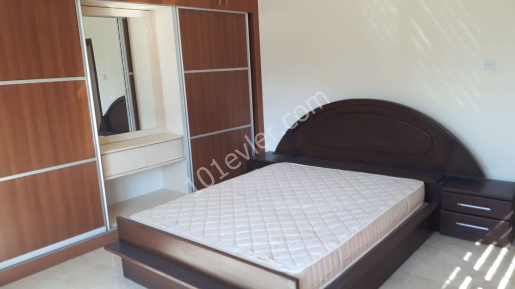 Girne Alsancak'ta Muhteşem 4+1 Satılık Villa Habibe Çetin 05338547005 