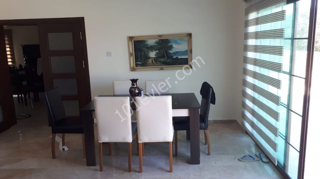 Wunderschöne 4+1 Villa zum Verkauf in Kyrenia Alsancak 05338547005 ** 