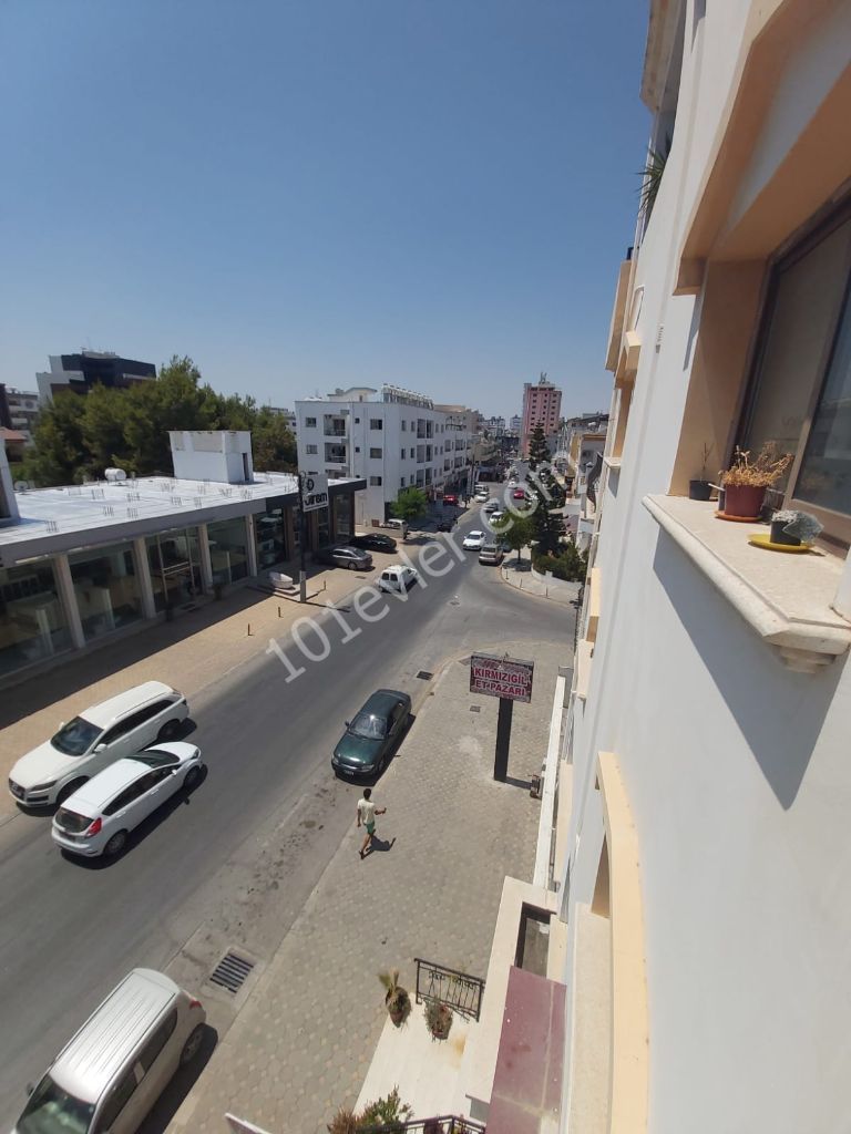 3+1 Wohnung Zum Verkauf Im Zentrum Von Famagusta Habibe Cetin 05338547005 ** 