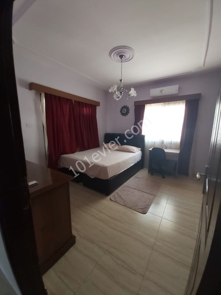 3+1 Wohnung Zum Verkauf Im Zentrum Von Famagusta Habibe Cetin 05338547005 ** 