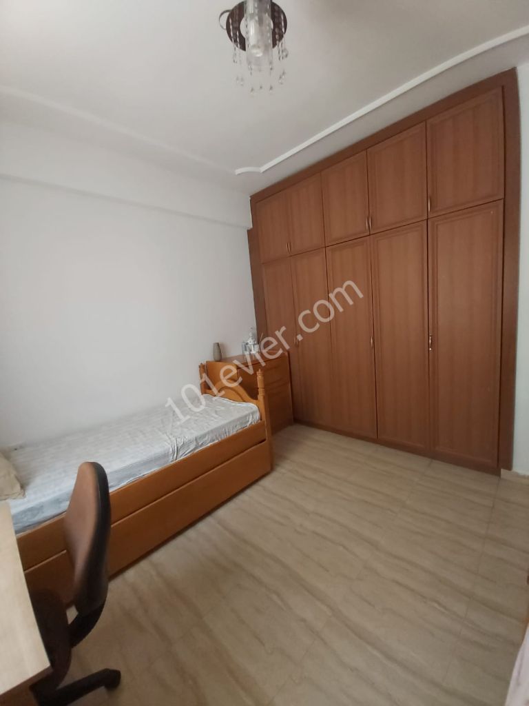 3+1 Wohnung Zum Verkauf Im Zentrum Von Famagusta Habibe Cetin 05338547005 ** 