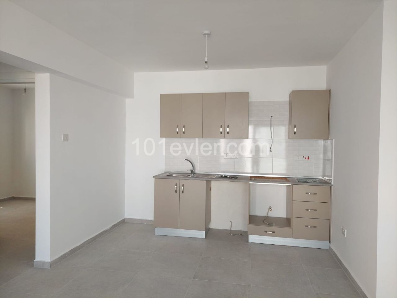 2+1 Wohnung Zum Verkauf Auf Null In Der Nähe Von Citymall Mall In Der Canakkale Gegend Von Famagusta. Habibe Hart 05338547005 ** 