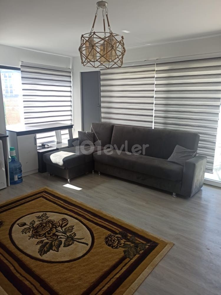 1+1 voll möblierte Wohnung zum Verkauf in Famagusta Canakkale HABIBE Cetin 05338547005 ** 