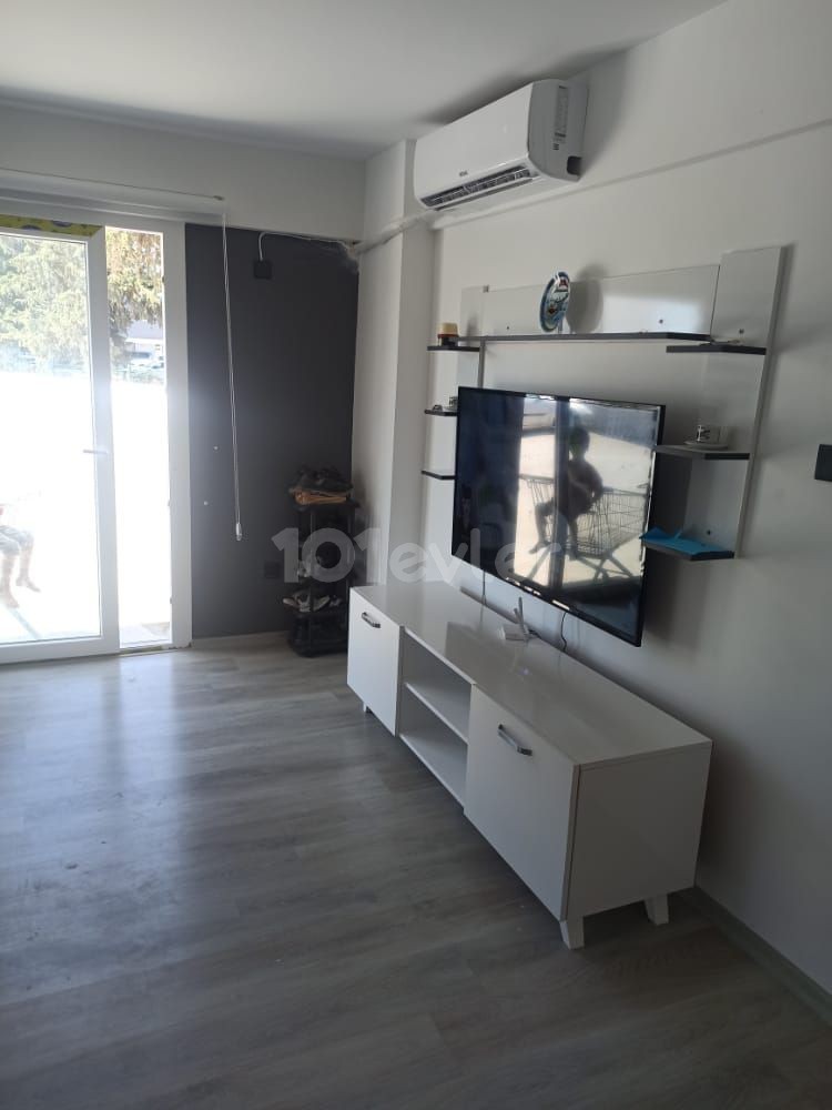 1+1 voll möblierte Wohnung zum Verkauf in Famagusta Canakkale HABIBE Cetin 05338547005 ** 