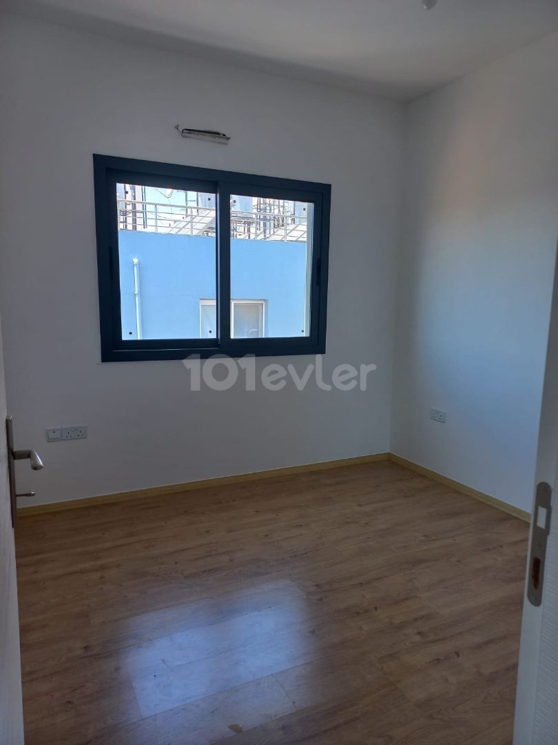 3+1 apartment for sale in Canakkale district of Famagusta HABIBE CETIN 05338547005 ** 