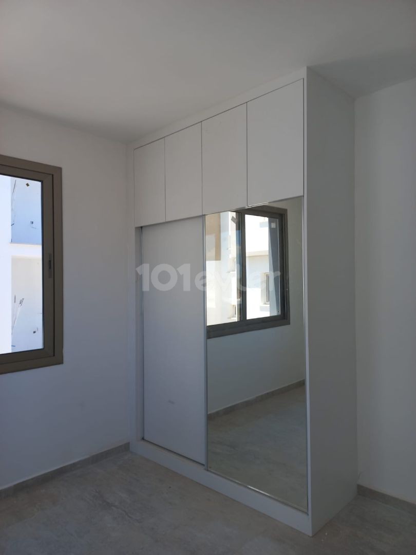 2+1 apartment HABIBE CETIN 05338547005 in the Canakkale district of Famagusta ** 