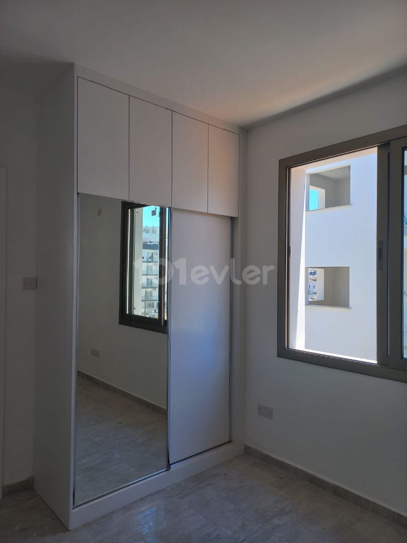 2+1 apartment HABIBE CETIN 05338547005 in the Canakkale district of Famagusta ** 