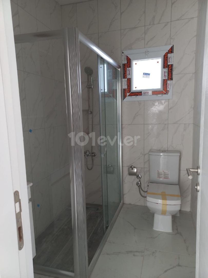 Gazimağusa Karakol bölgesinde satılık  2+1 penthouse HABİBE ÇETİN 05338547005