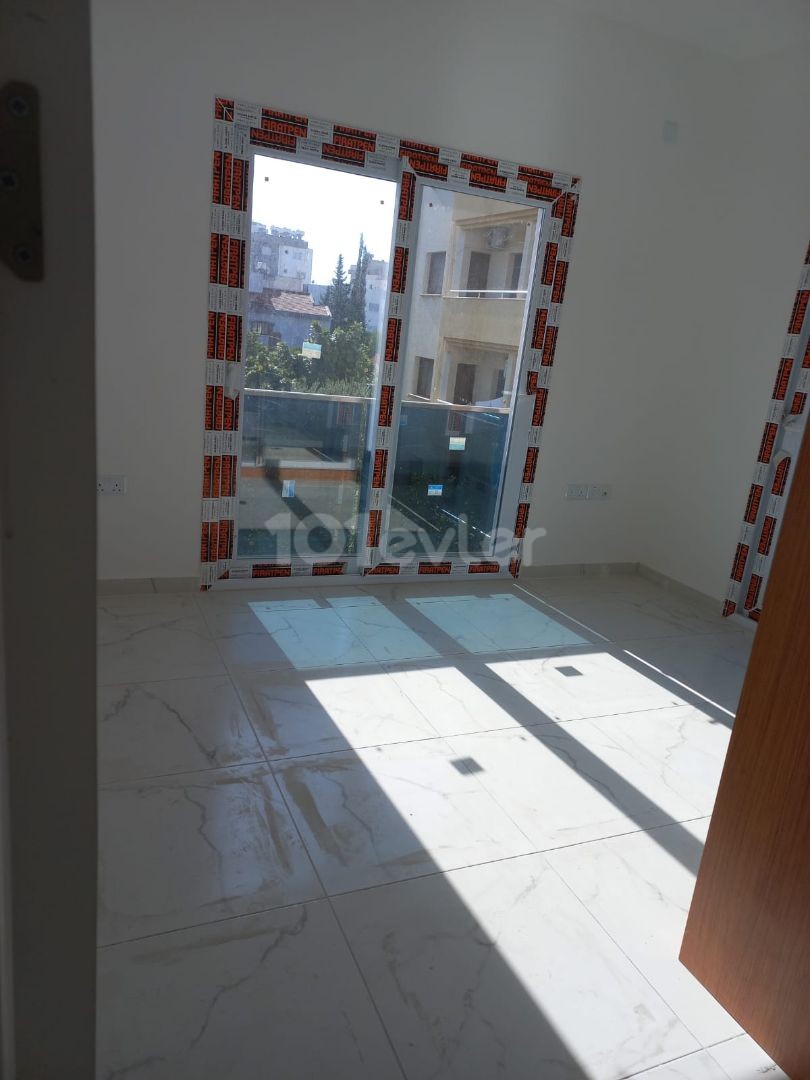 Gazimağusa Karakol bölgesinde satılık  2+1 penthouse HABİBE ÇETİN 05338547005