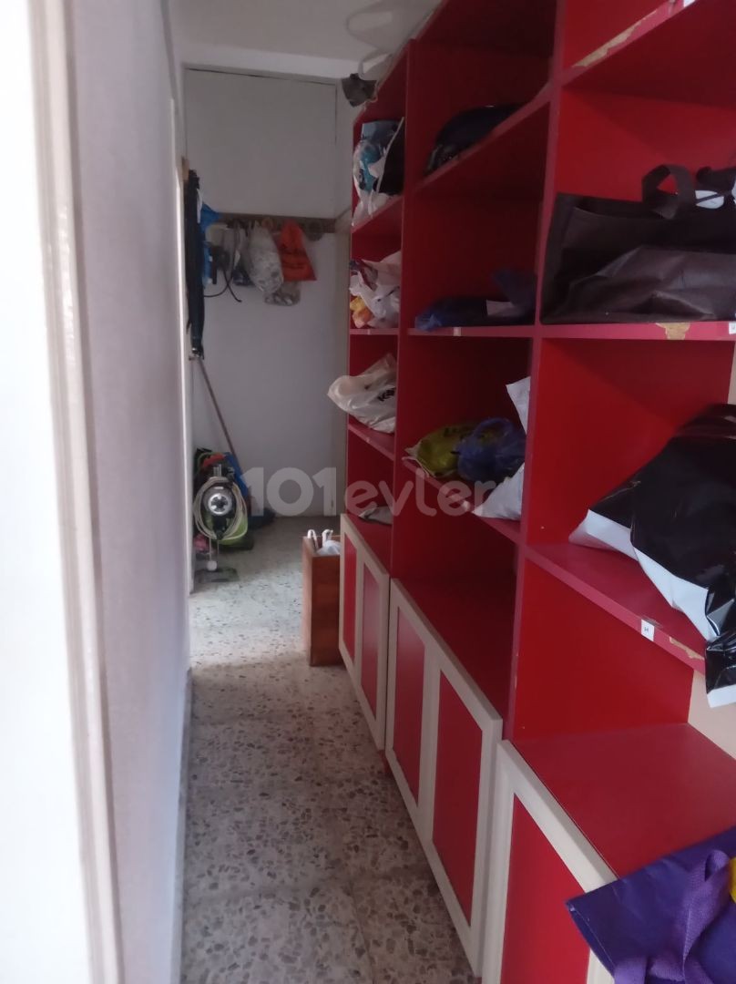 Arbeitsplatz Kaufen Kaufen in Mağusa Merkez, Famagusta