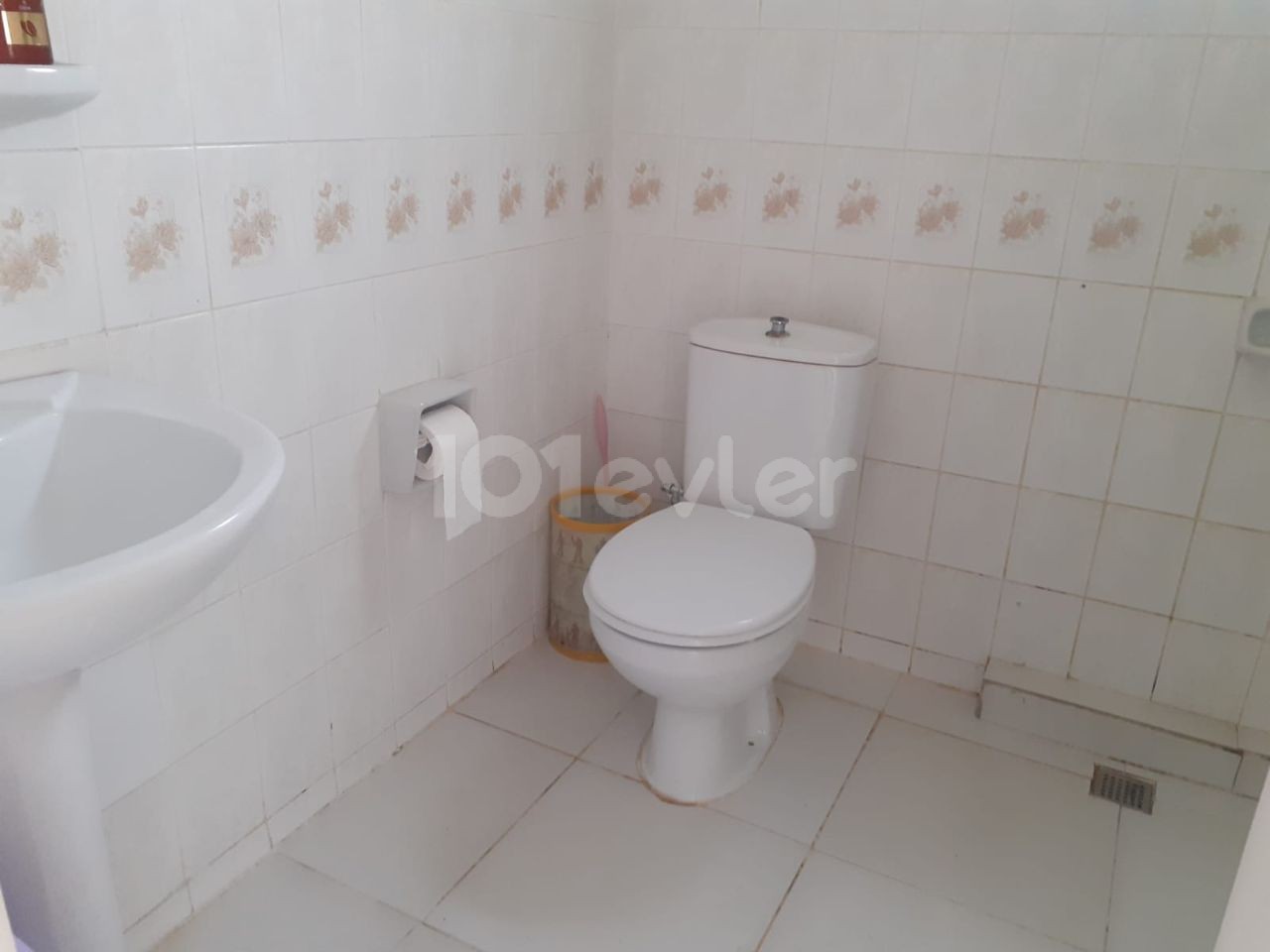 2+1 flat for sale in Gulseren, Famagusta