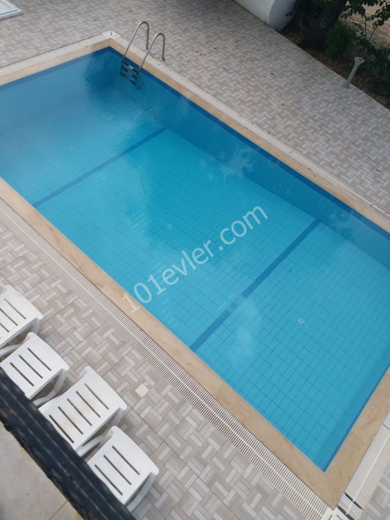 Kıbrıs Girne Alsancak'ta Günlük Kiralık 3+1 Villalar