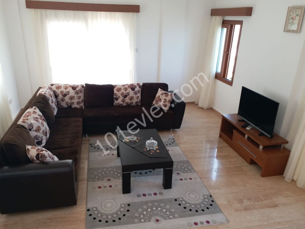 Kıbrıs Girne Alsancak'ta Günlük Kiralık 3+1 Villalar