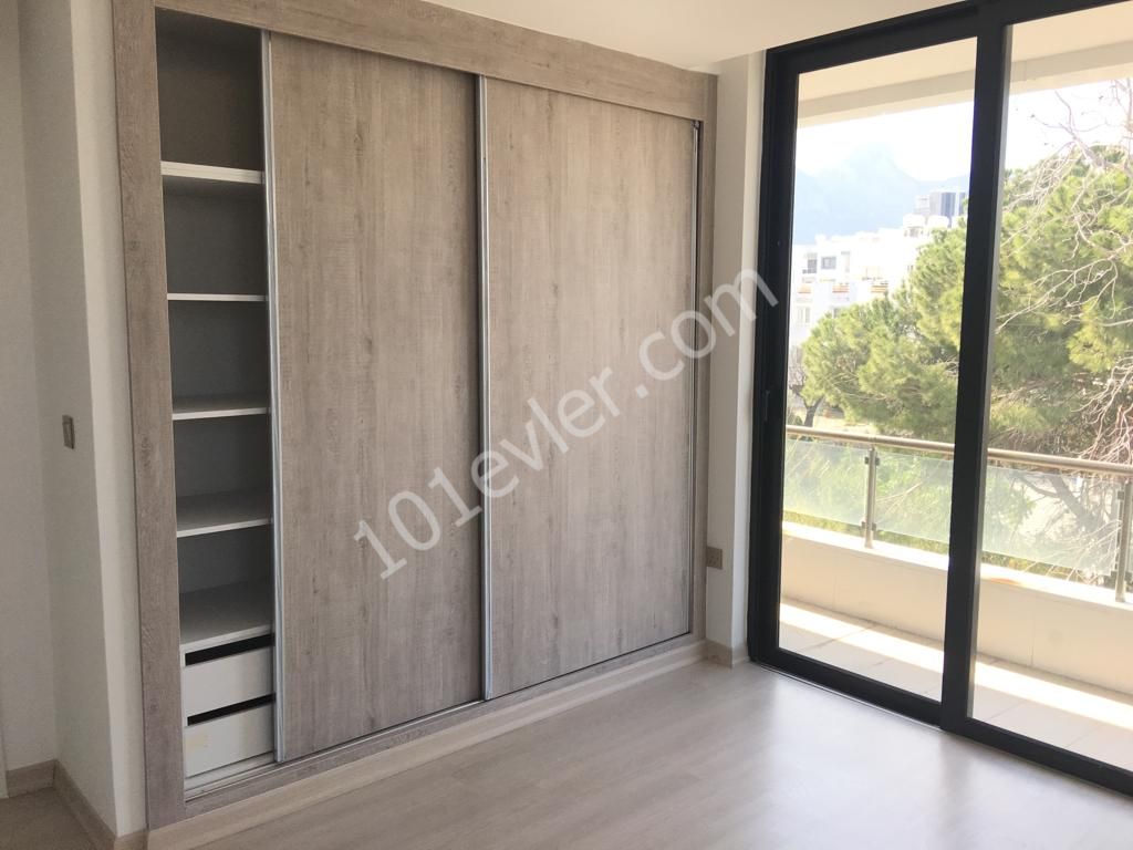 Flat To Rent in Aşağı Girne, Kyrenia