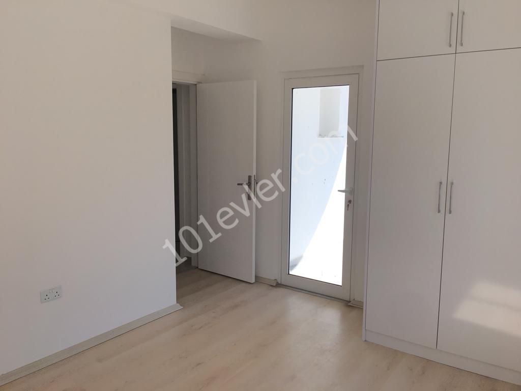 Kıbrıs Girne Alsancakta Kiralık 3+1 Eşyalı Daire