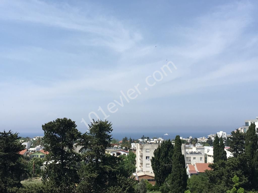 Penthouse To Rent in Girne Merkez, Kyrenia