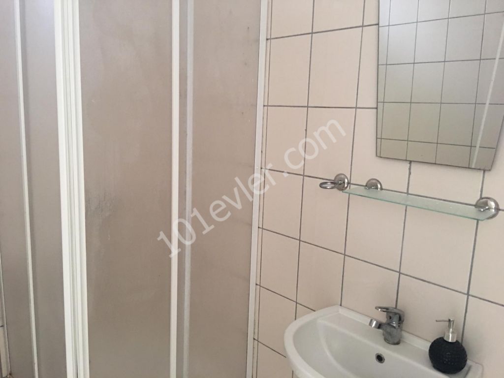 Kıbrıs Girne Merkezde Kiralık 1+1 Eşyalı Daire