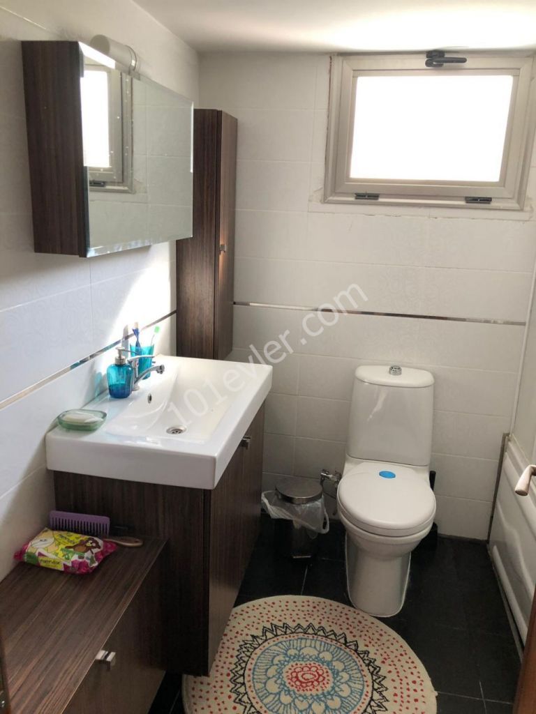 Kıbrıs Girne Karaoğlanoğlunda Günlük Kiralık 3+1 Villa