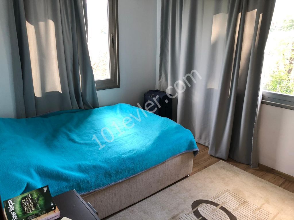 Kıbrıs Girne Karaoğlanoğlunda Günlük Kiralık 3+1 Villa