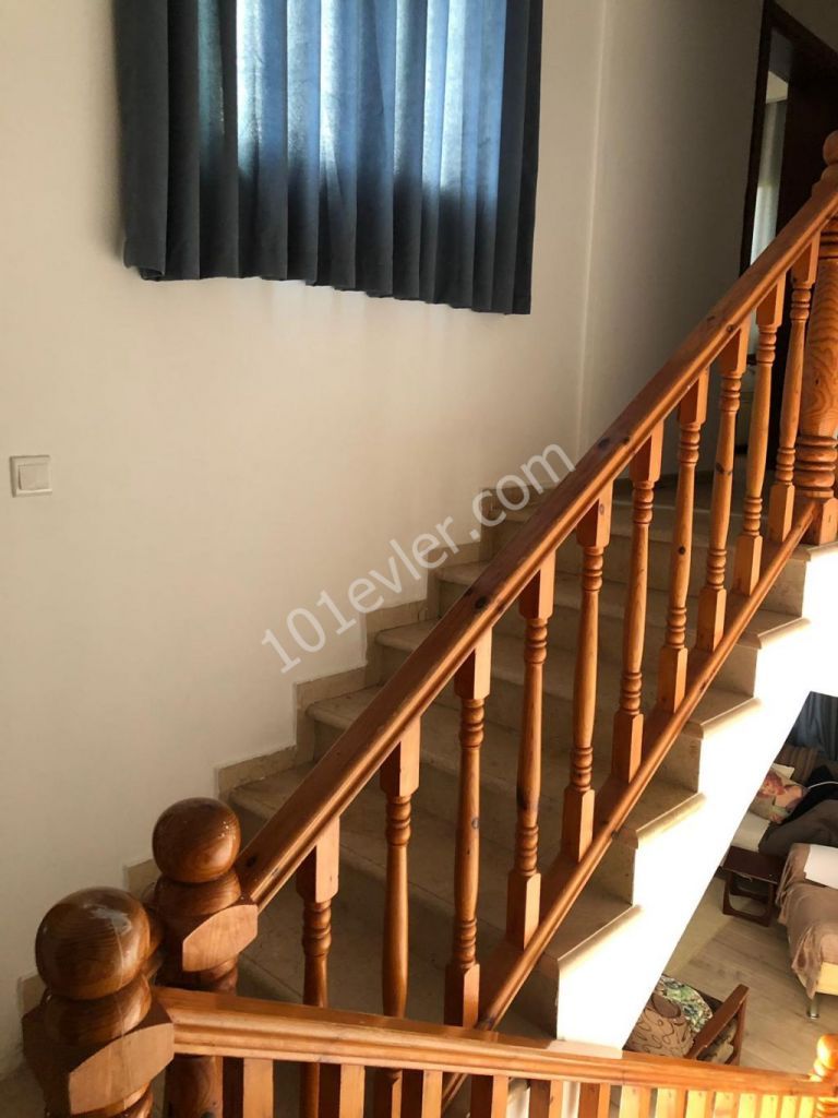 Kıbrıs Girne Karaoğlanoğlunda Günlük Kiralık 3+1 Villa