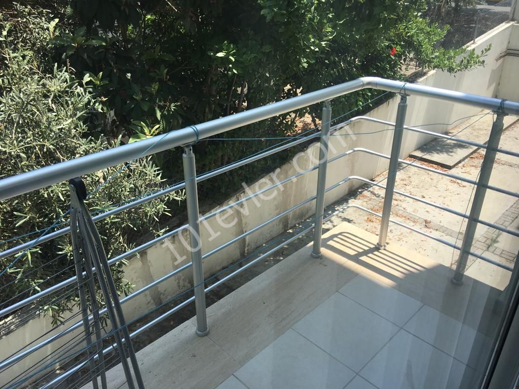 Flat To Rent in Girne Merkez, Kyrenia