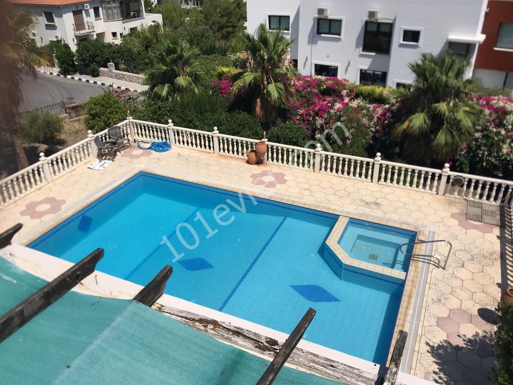 Kıbrıs Girne Çatalköyde Kiralık 3+1 Villa