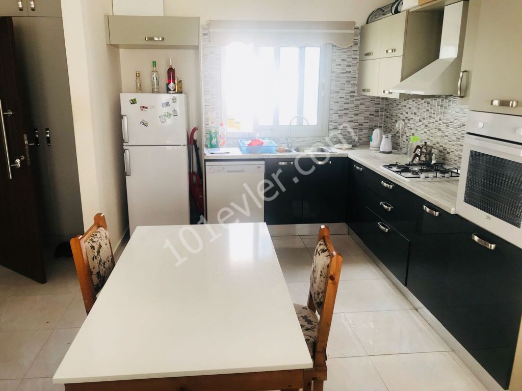 Flat For Sale in Girne Merkez, Kyrenia