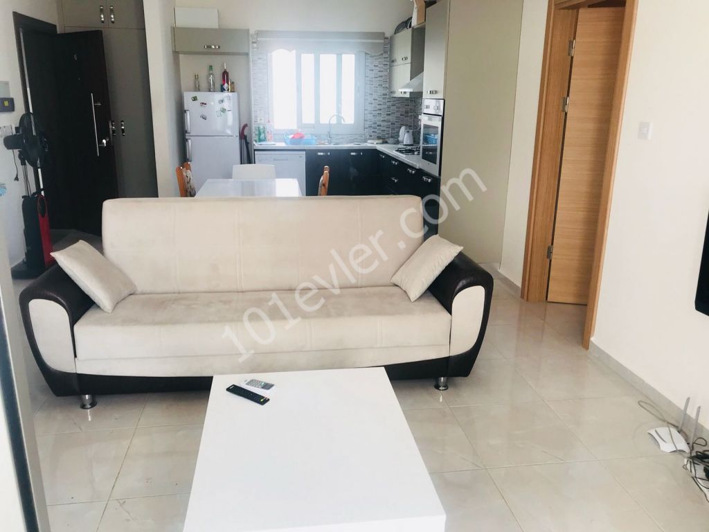 Girne Merkez’de Satılık 2+1 Daire