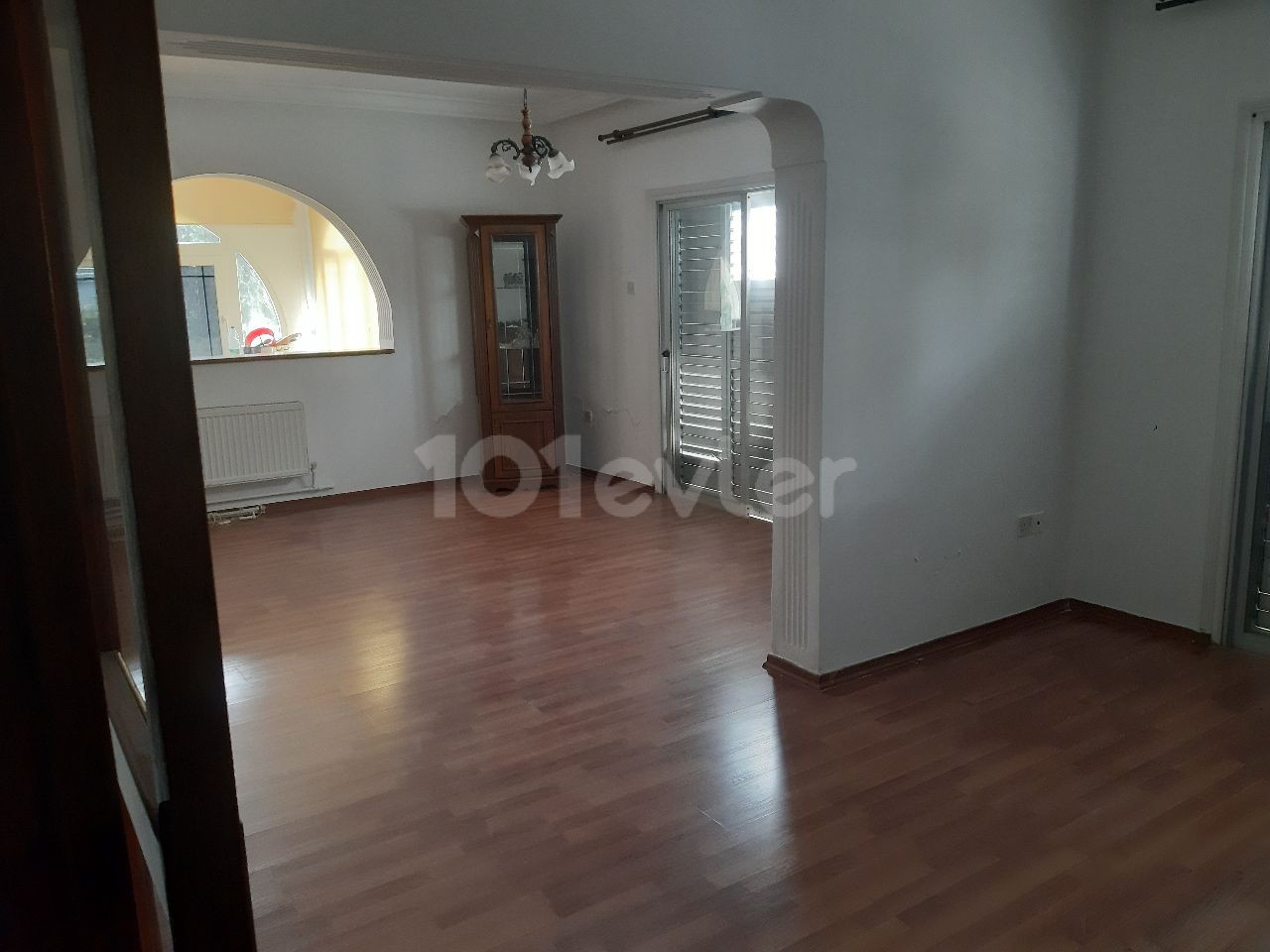 GROUND FLOOR, GARAGE, GARDEN, 180 SQUARE METERS 3+1 flat in Marmara region