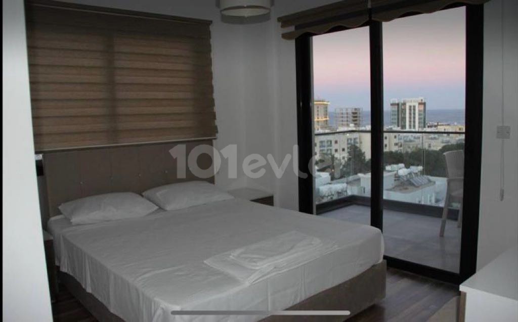 Girne Merkez Günlük Kiralık 2+1 Penthouse Residance