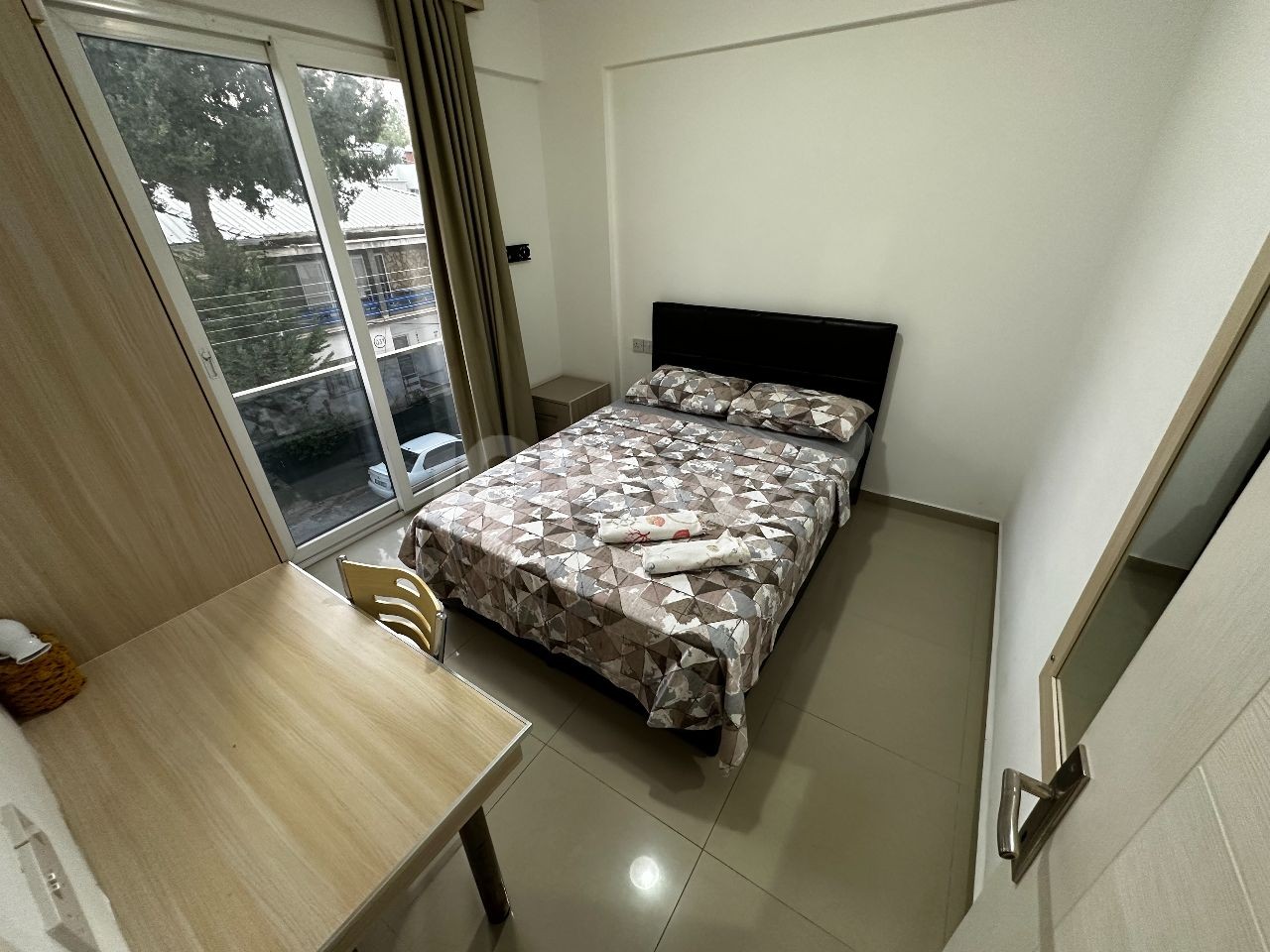 Квартира 2+1 в посуточную аренду в центре Кирении