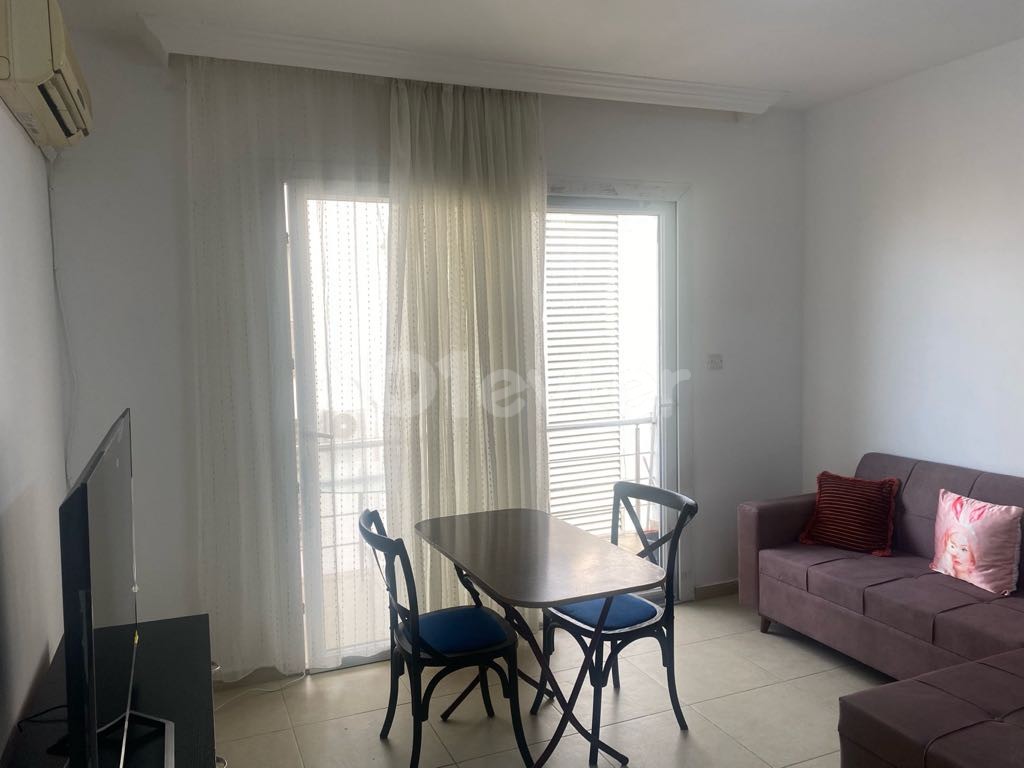 Girne Merkezde Kiralık 2+1 Daire