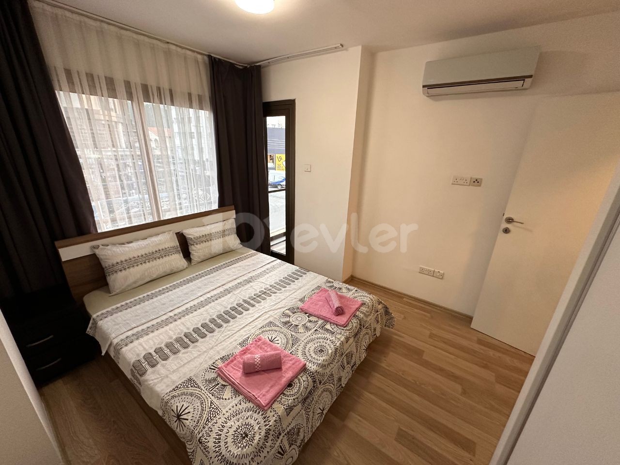 Kyrenia Center Daily Rental 2+1 Residence