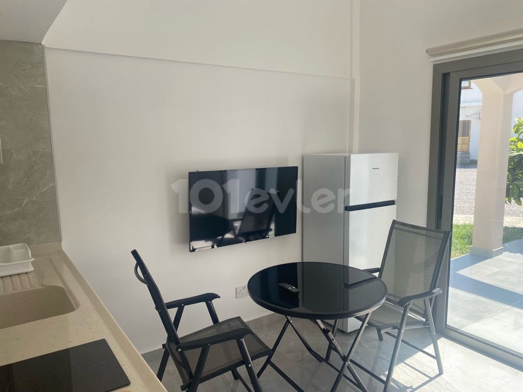 Girne Karaoğlanoğlu 1+1 Wohnung am Meer zur Tagesmiete