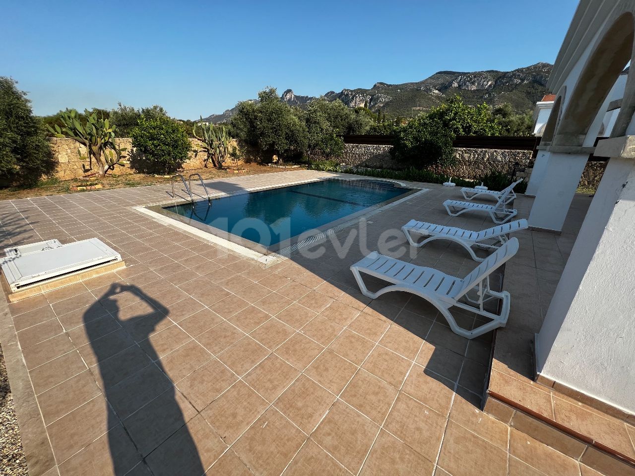 3+1 Villa zur Miete mit privatem Pool in Çatalköy, Kyrenia