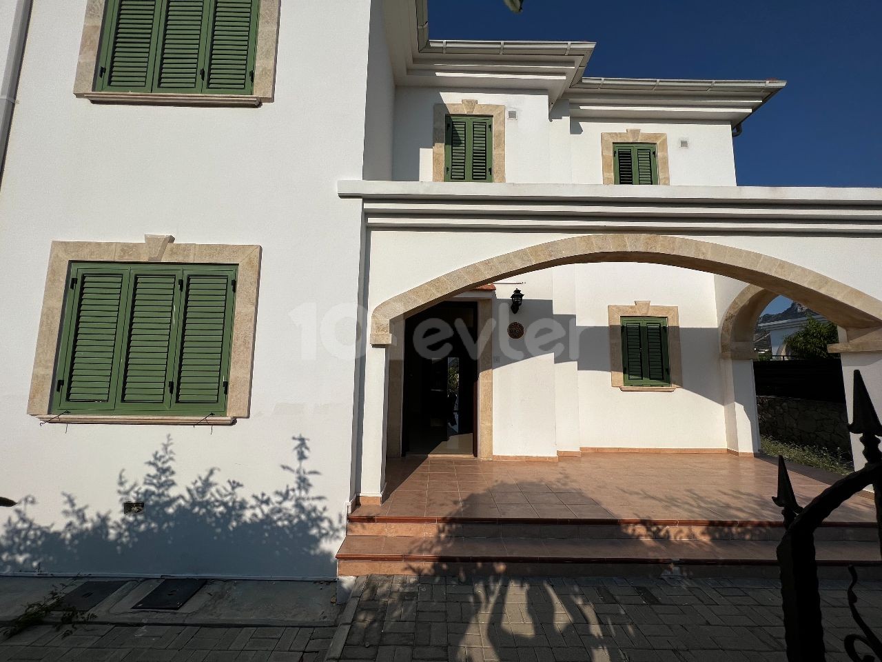 3+1 Villa zur Miete mit privatem Pool in Çatalköy, Kyrenia