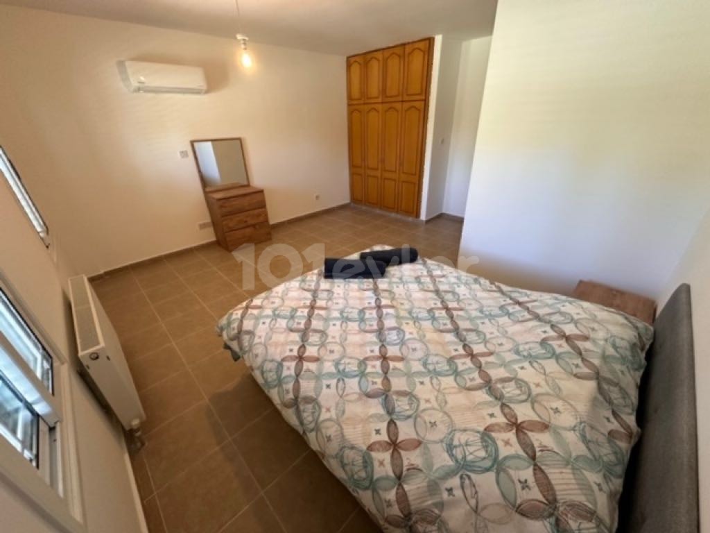 Kyrenia Alsancak Tagesmiete 4+1 Villa