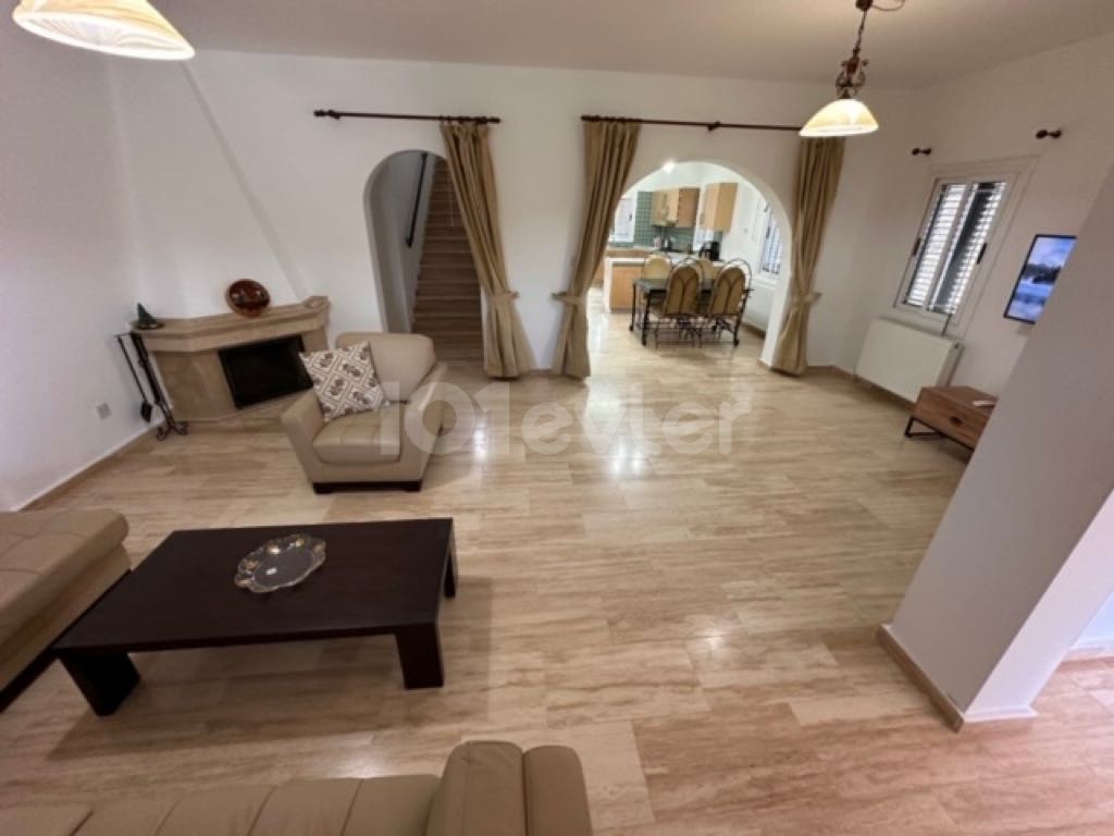 Kyrenia Alsancak Daily Rental 4+1 Villa