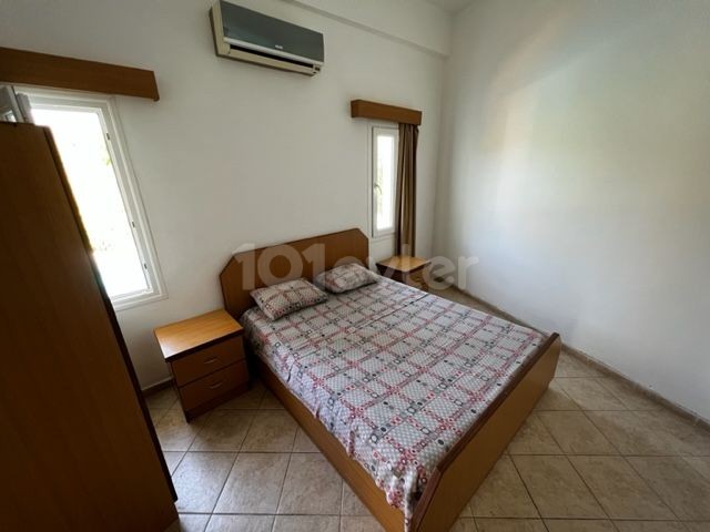 Girne Yeşiltepede Özel Havuzlu Kiralık 5+1 Villa